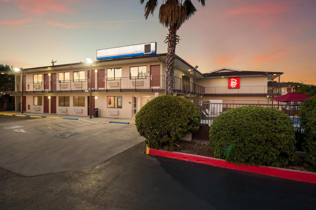 Red Roof Inn San Antonio E - Frost Bank Center Dış mekan fotoğraf